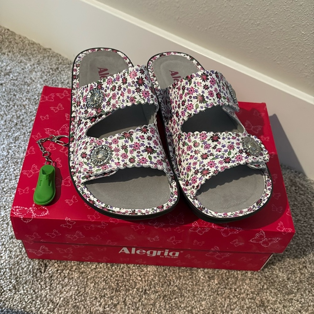 Alegria Platform Sandals - Precious